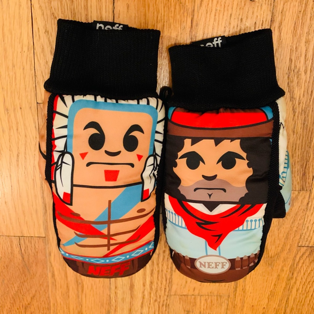 Kids Nerf Snow Mittens Youth Size S/M Characters are Indian & Cowboy, EUC